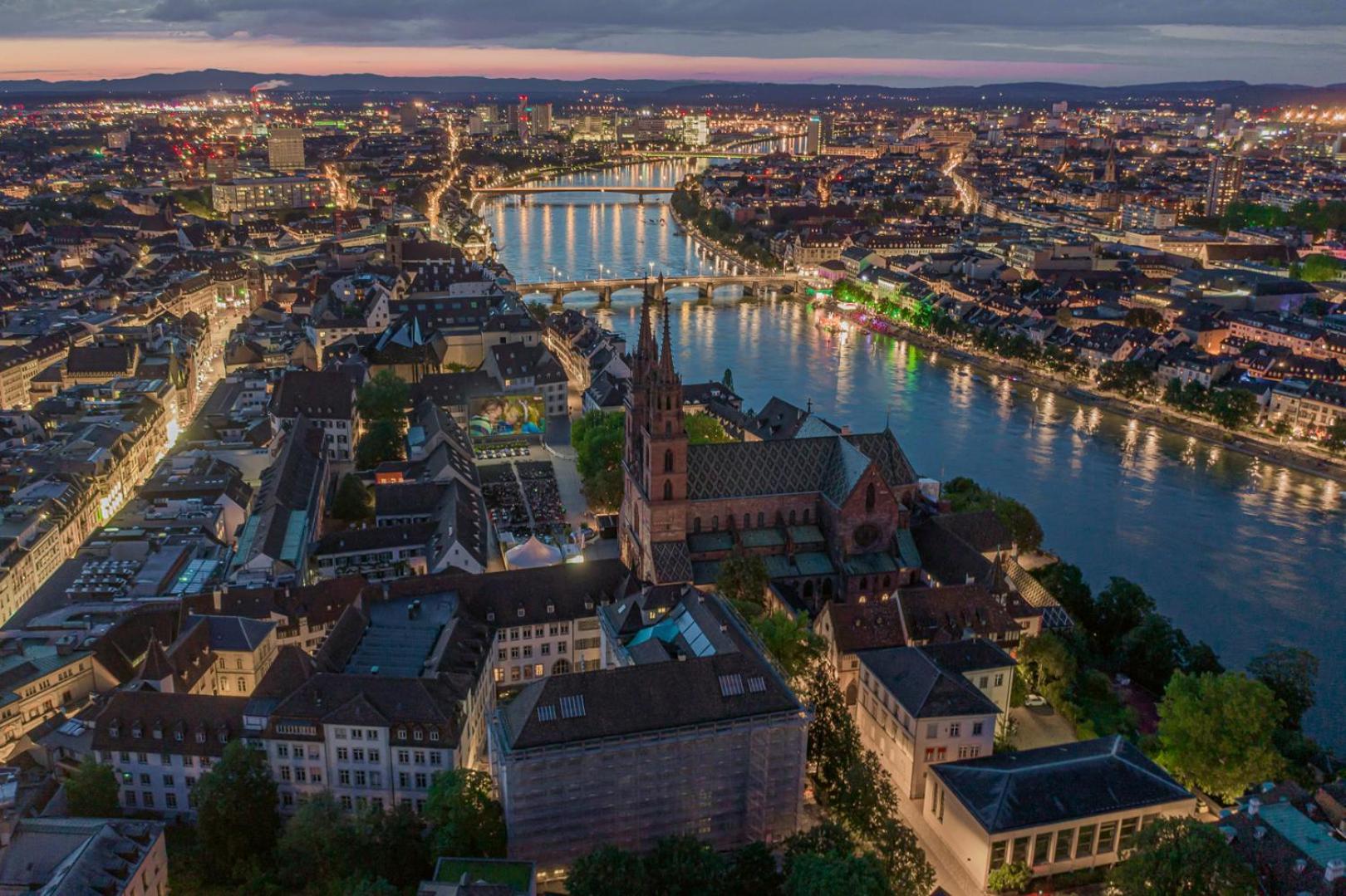 Special Blue Tiger Apartment Basel, Messe Kleinbasel 10-Star Ngoại thất bức ảnh
